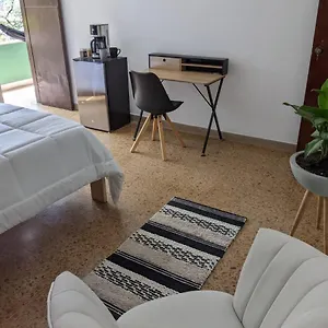 https://habitacin-privada-en-el-poblado-lo-mejor-de-medelln-muy-cerca.colombiamedellinhotels.com